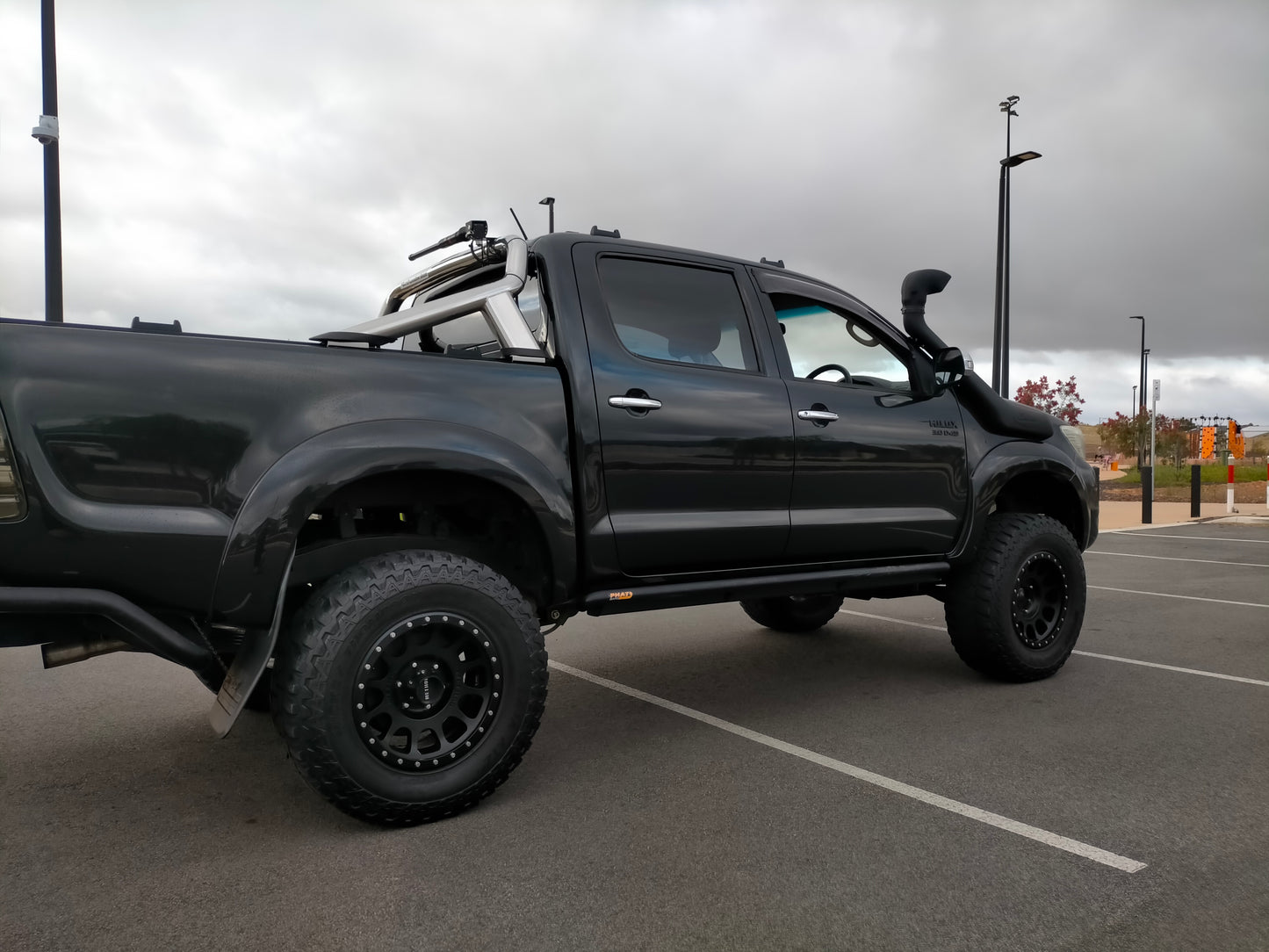 3/2 N70 Hilux Remote Reservoir Suspension Lift Kit