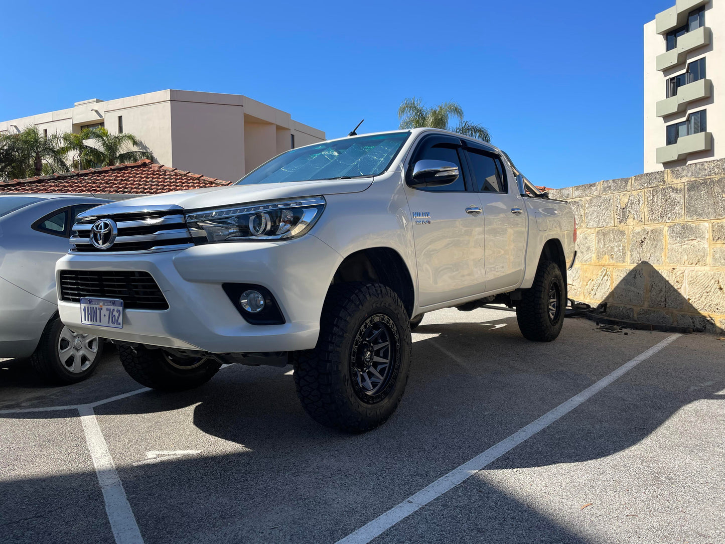 GEN8 HILUX 3/2 MONOTUBE LIFT KIT